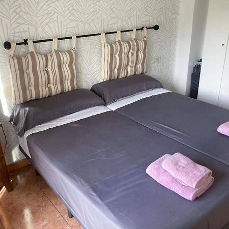 Luninoso Y Practico Apartamento En El Centro Con Amplio Parking Incluido グラナダ エクステリア 写真