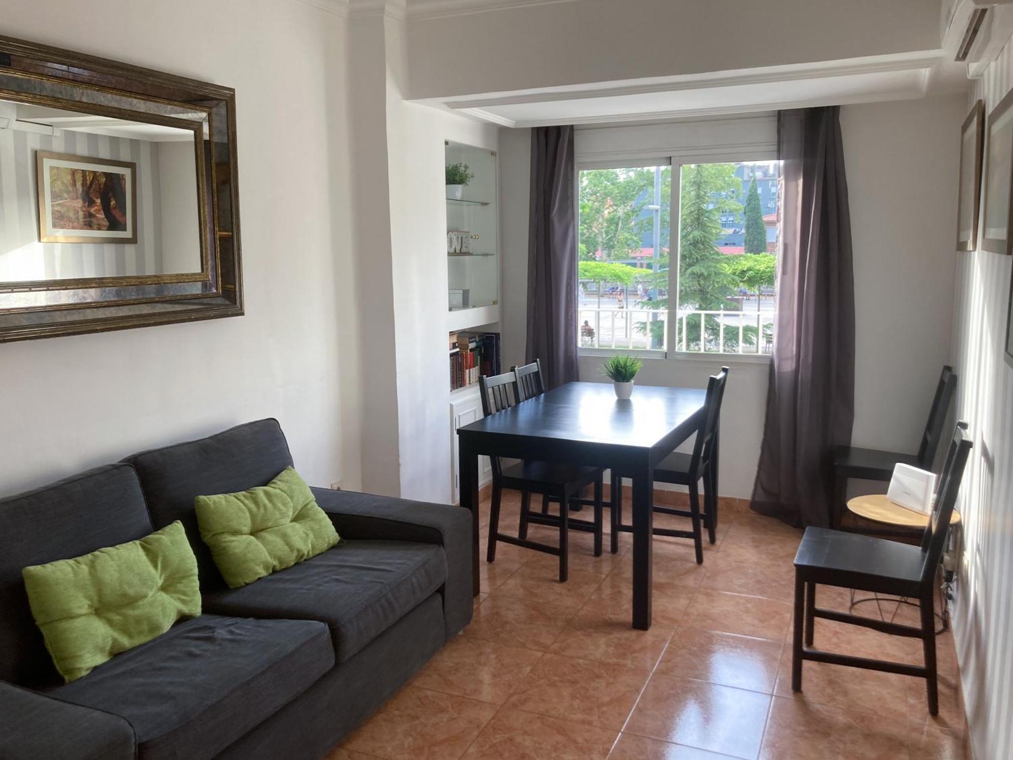 Luninoso Y Practico Apartamento En El Centro Con Amplio Parking Incluido グラナダ エクステリア 写真